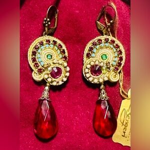 NWT Gorgeous Renaissance Themed Earrings By Dori Csengeri